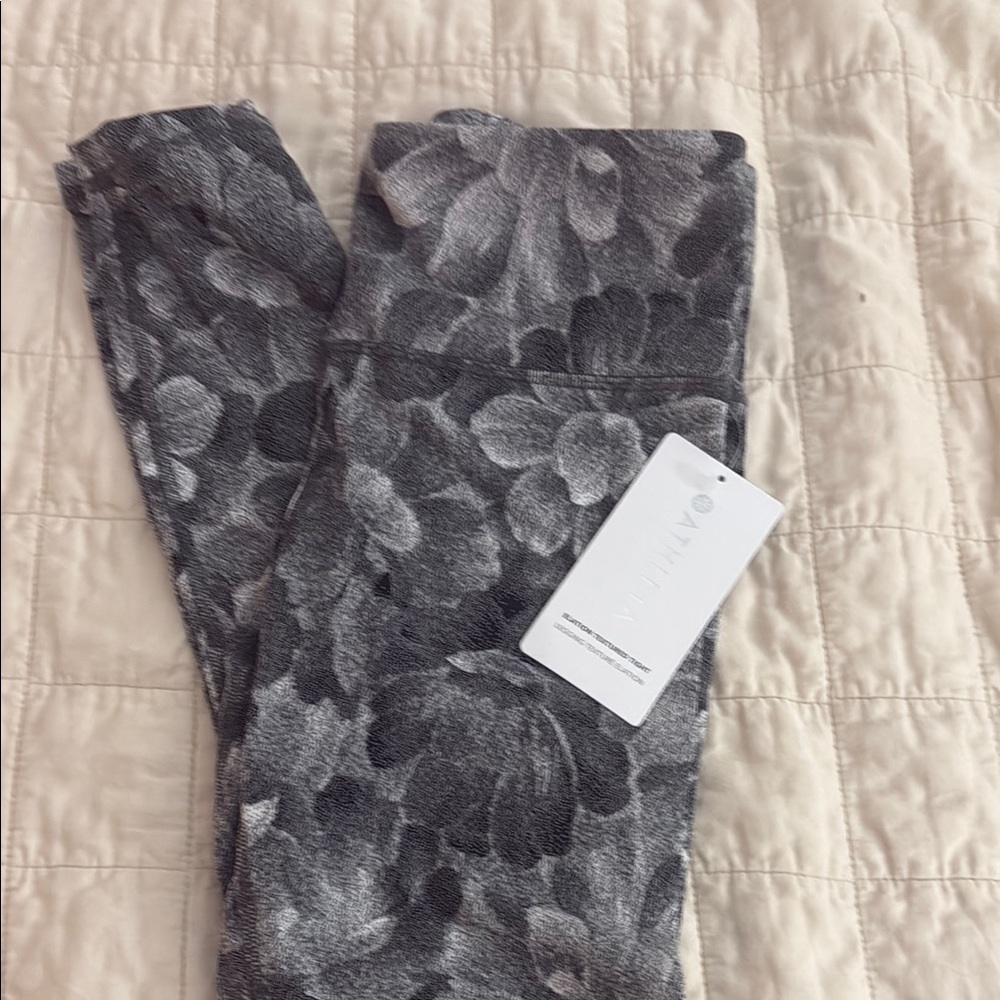 Athleta textured Gray Leggings NWT